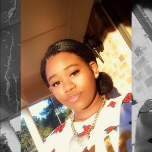 Meet your Posher, Queen